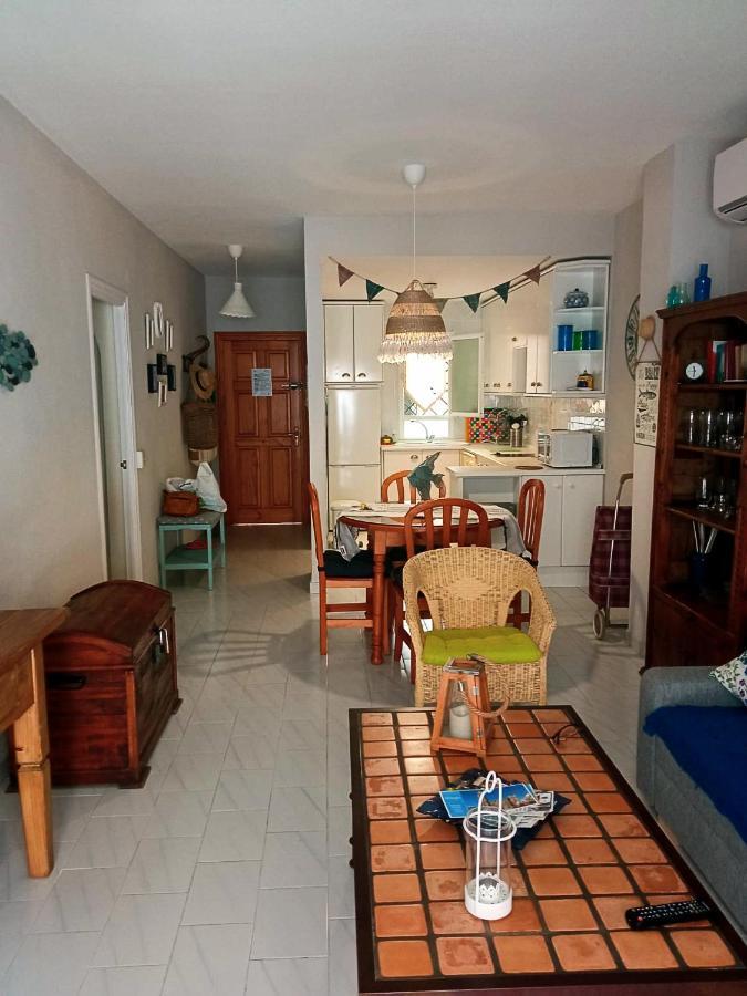 Bonito Apartamento En Playa De La Carihuela Торемолинос Екстериор снимка